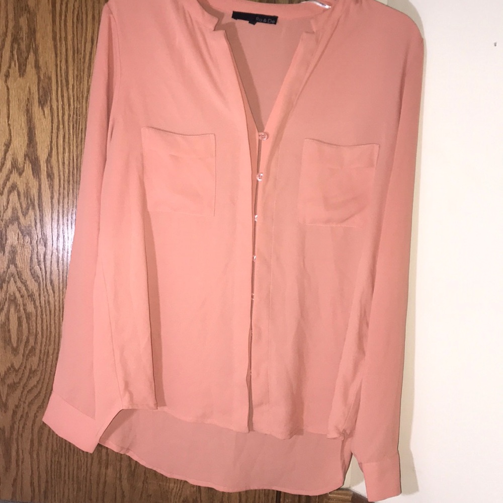 Hii I am selling this cute shirt for women!!